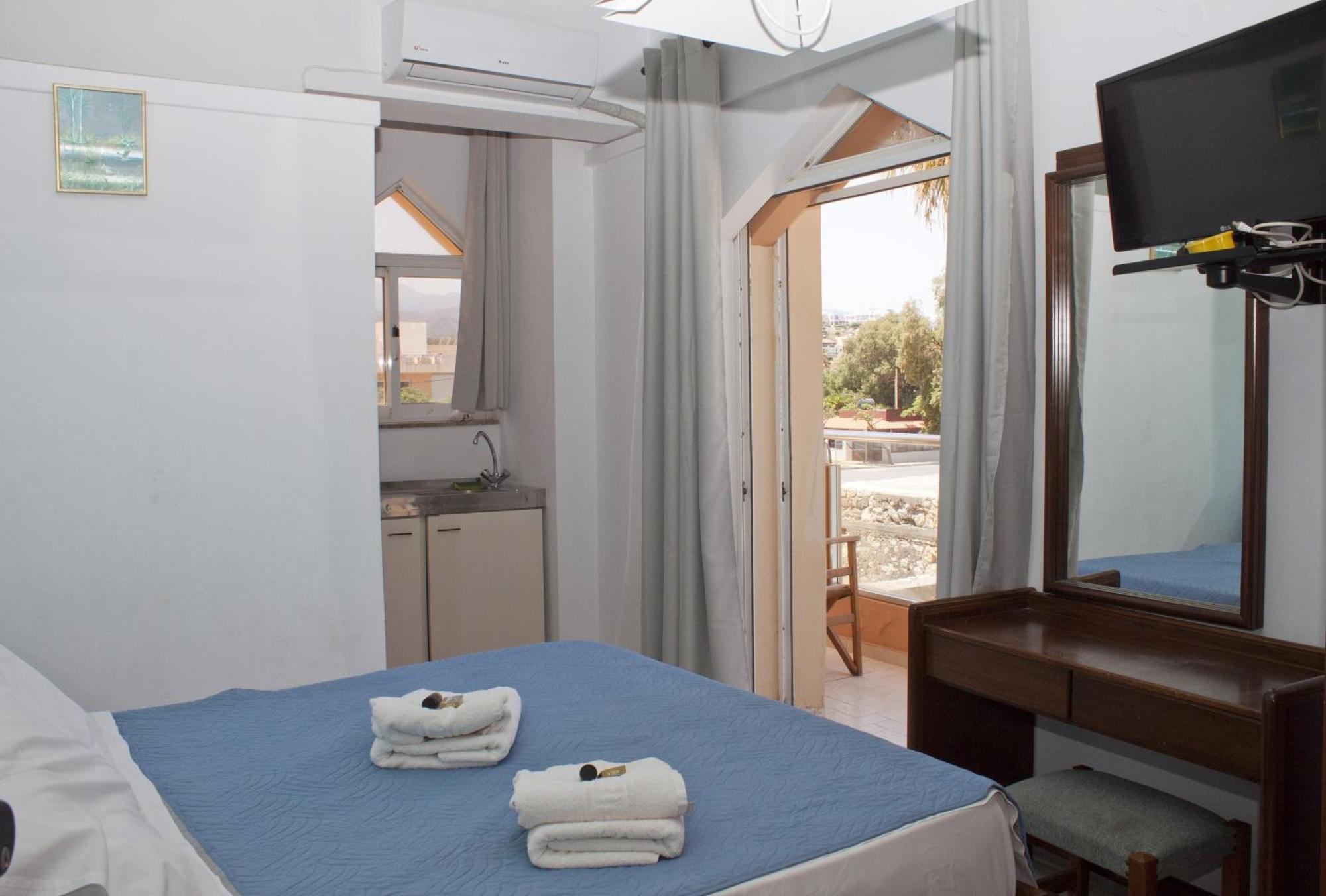 Melani Apartments Ханья Экстерьер фото