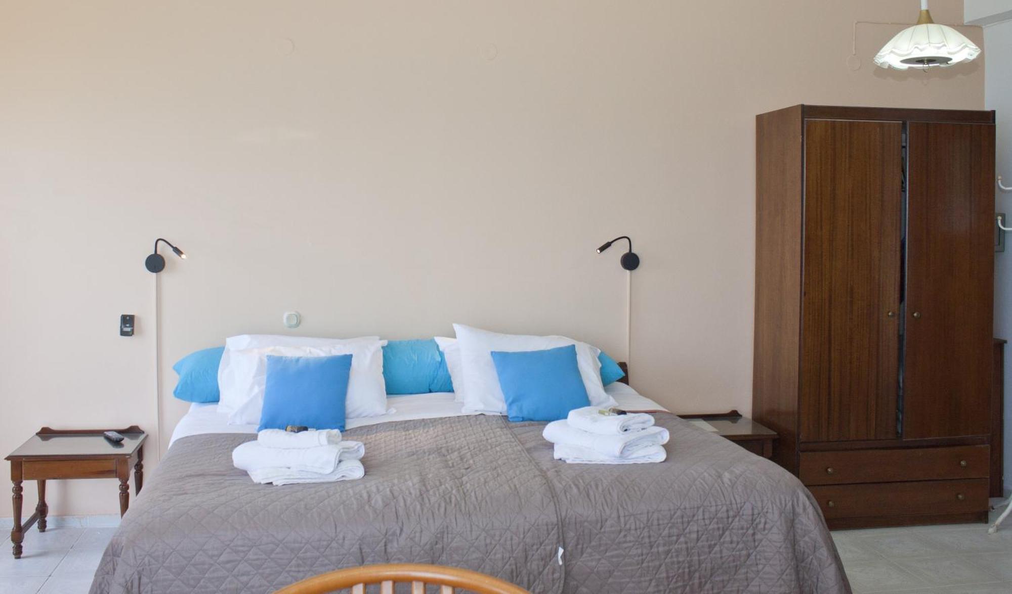 Melani Apartments Ханья Экстерьер фото